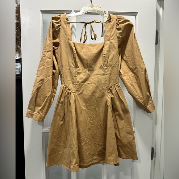 Anthropologie Dresses & Skirts - Anthropologie Tan Midi Dress Size XS